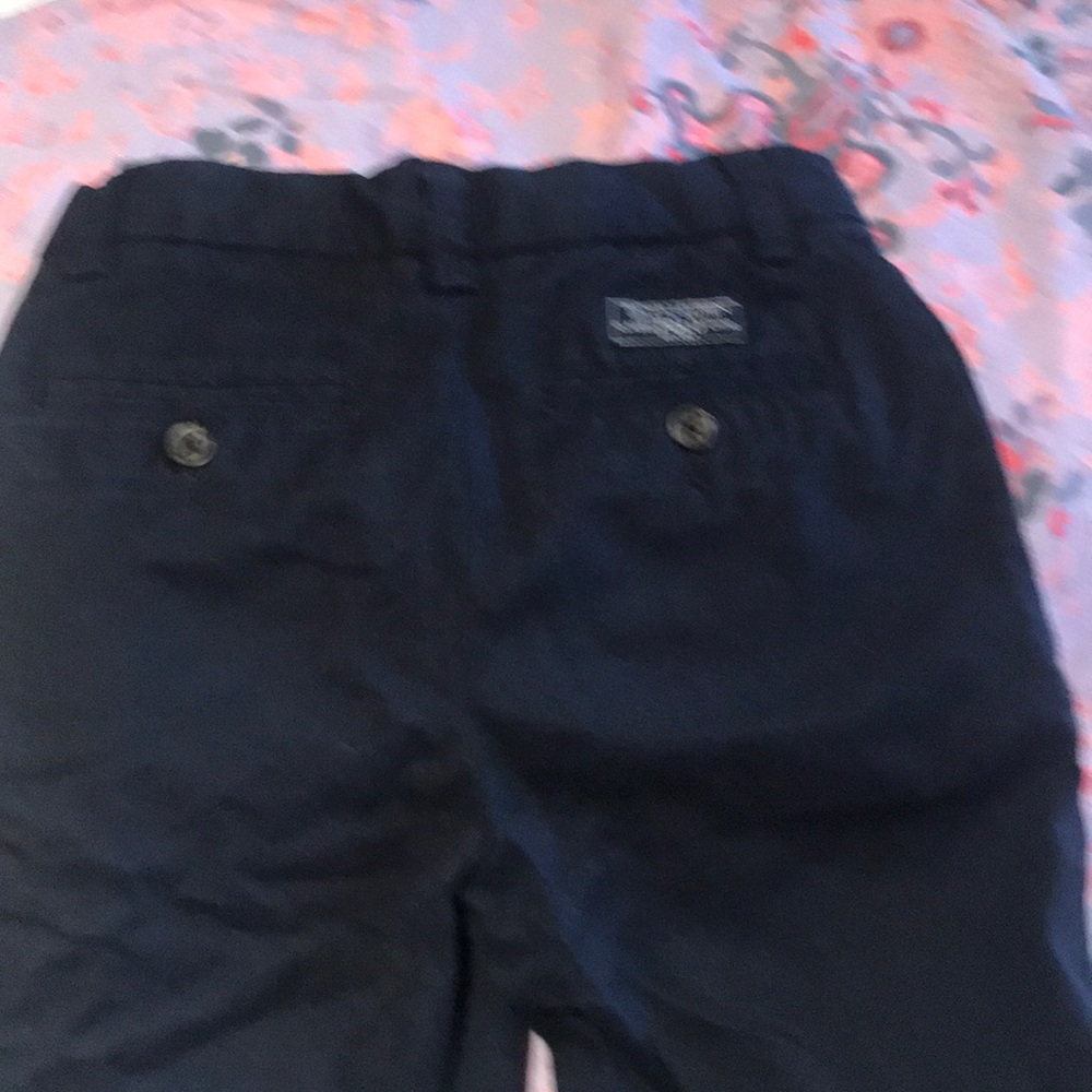 Shorts - Picture 2 of 3